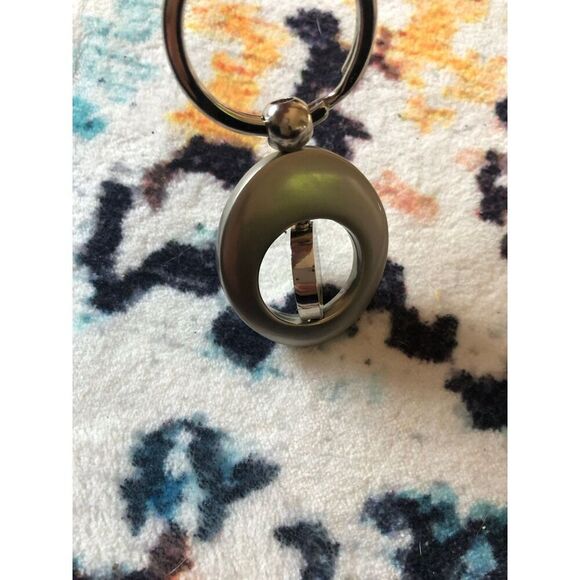 Vintage 90s spinning yin yang keychain fidget spinner y2k whimsigoth - Picture 2 of 5